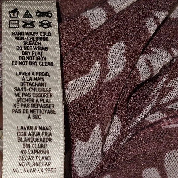 Skims Summer Mesh Raspberry Swirl T Shirt Bodysuit SZ M - Picture 12 of 13